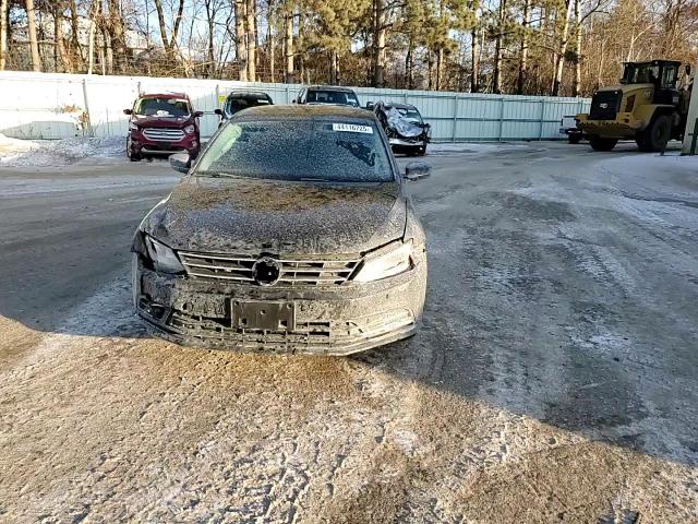 2015 Volkswagen Jetta - Image 10