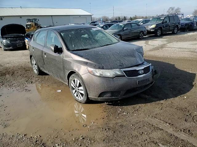 2013 Kia Forte - Image 10