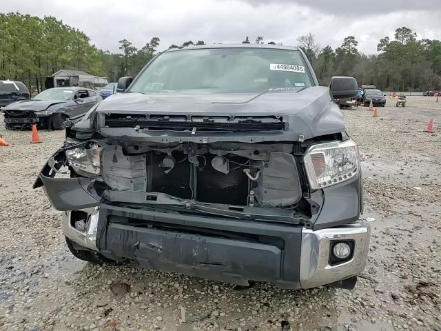 2015 Toyota Tundra - Image 14