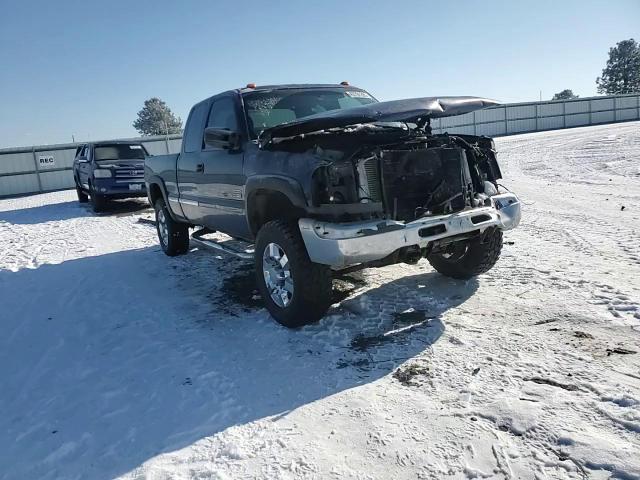 2001 GMC Sierra - Image 11