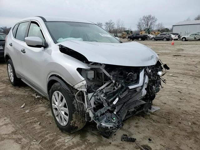 2018 Nissan Rogue - Image 11