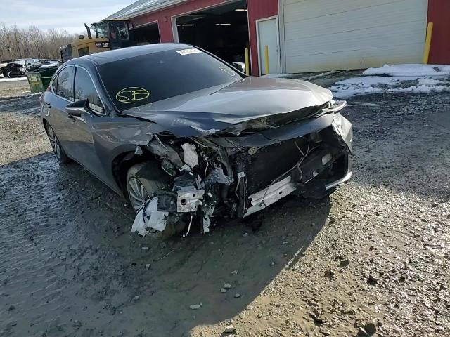 2021 Lexus ES - Image 14