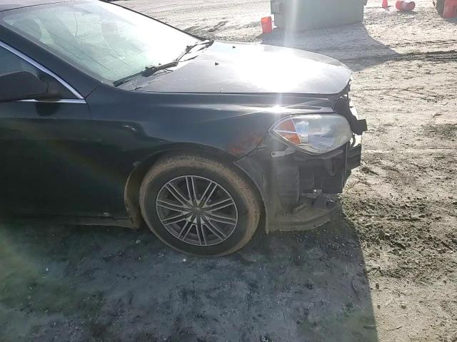 2009 Chevrolet Malibu - Image 11