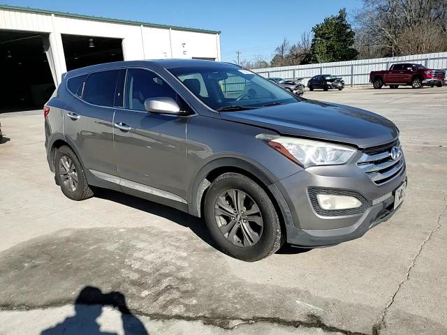 2014 Hyundai Santa Fe - Image 12