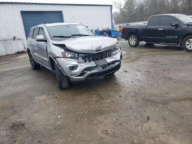 2015 Jeep Grand Cherokee - Image 14
