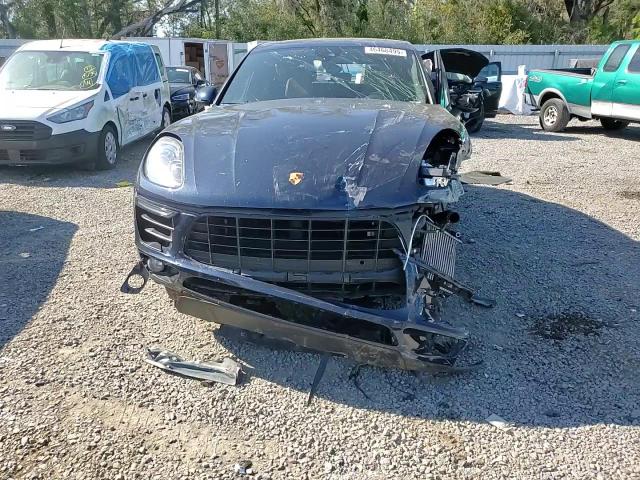 2018 Porsche Macan - Image 12