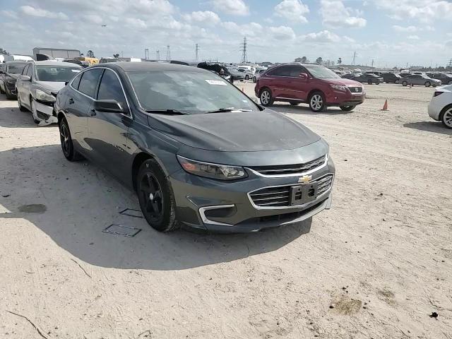 2017 Chevrolet Malibu - Image 11