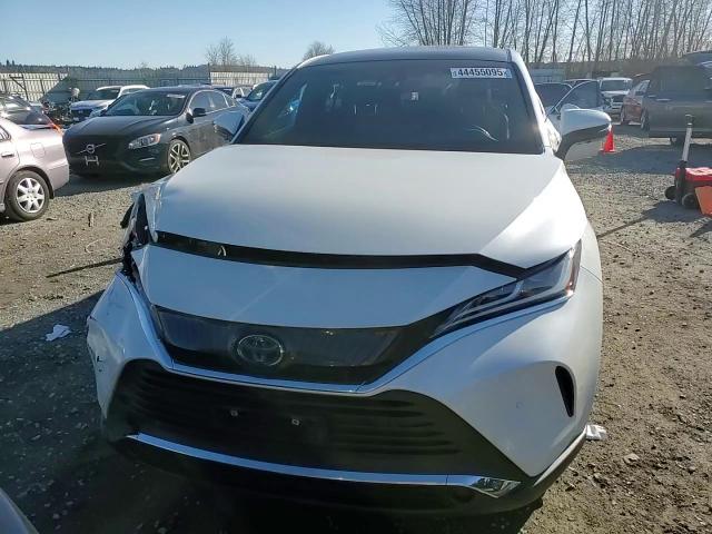 2021 Toyota Venza - Image 11