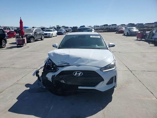 2020 Hyundai Veloster - Image 11