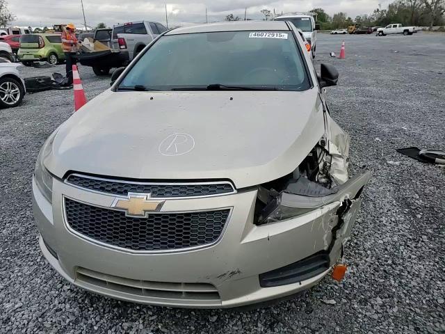 2014 Chevrolet Cruze - Image 10