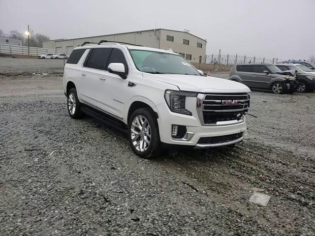2021 GMC Yukon - Image 12