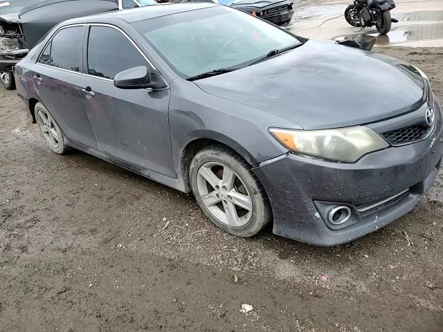2012 Toyota Camry - Image 10