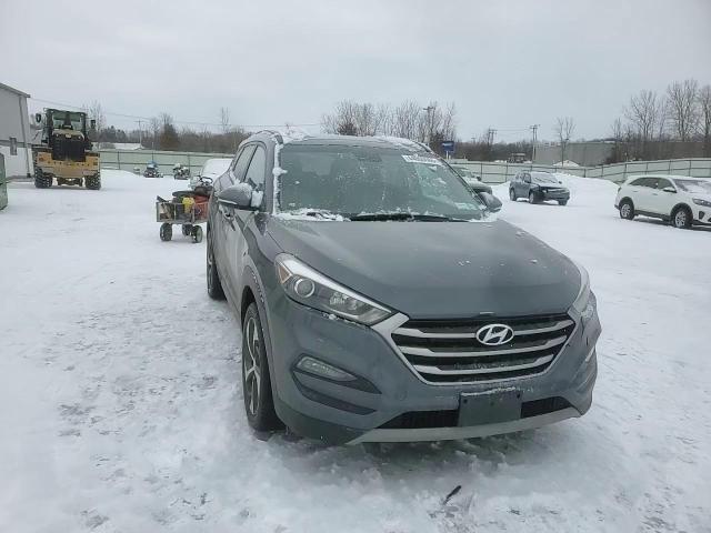 2018 Hyundai Tucson - Image 11