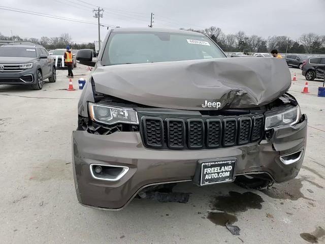 2019 Jeep Grand Cherokee - Image 11