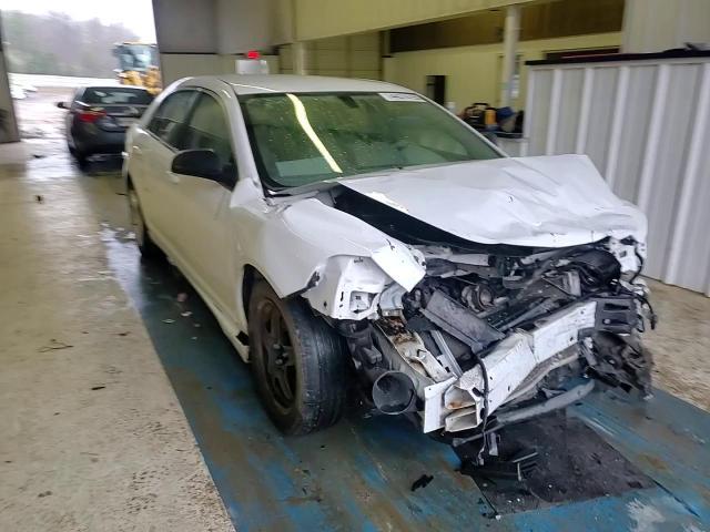 2011 Chevrolet Malibu - Image 10