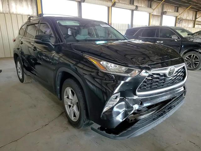 2020 Toyota Highlander - Image 12