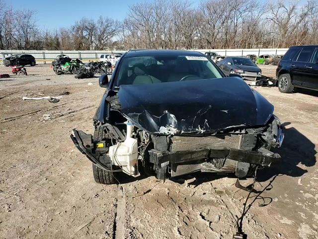2017 Hyundai Elantra - Image 10
