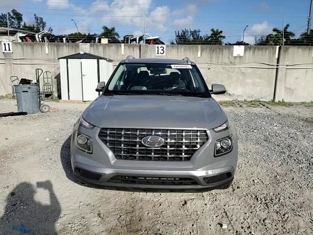 2021 Hyundai Venue - Image 14