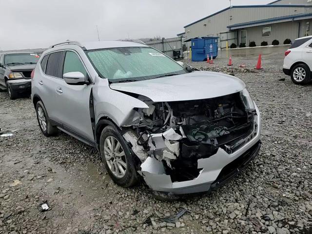 2019 Nissan Rogue - Image 10