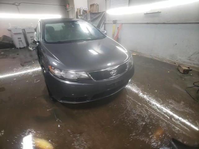2013 Kia Forte - Image 13