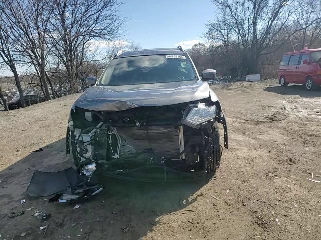 2018 Nissan Rogue - Image 12