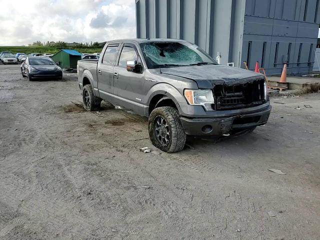 2011 Ford F-150 - Image 10