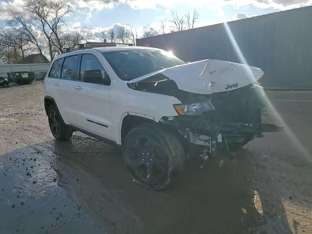 2018 Jeep Grand Cherokee - Image 15
