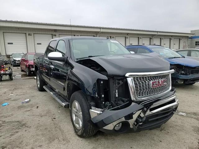 2010 GMC Sierra - Image 11