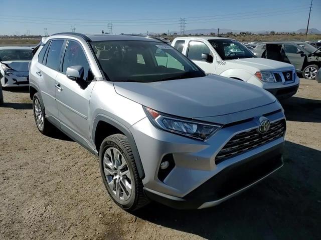 2021 Toyota RAV 4 - Image 11