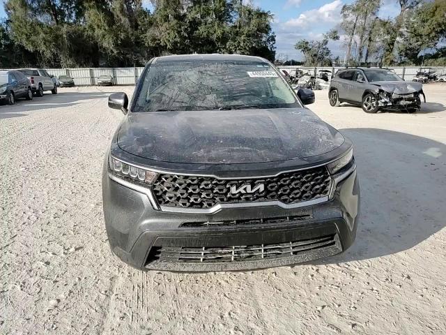 2022 Kia Sorento - Image 11