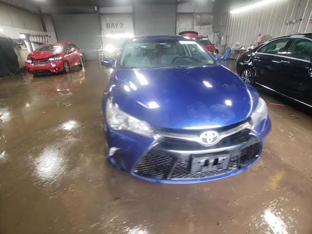2015 Toyota Camry - Image 13