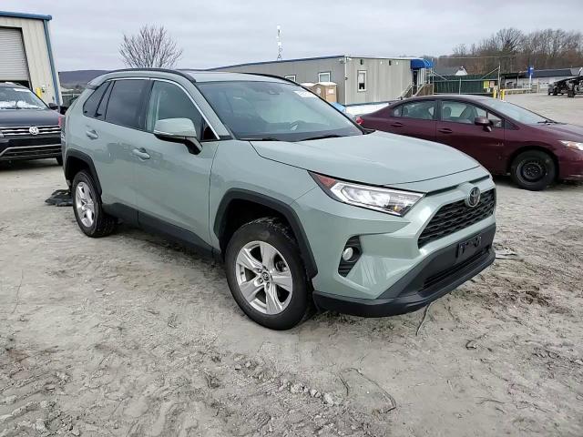 2020 Toyota RAV 4 - Image 13