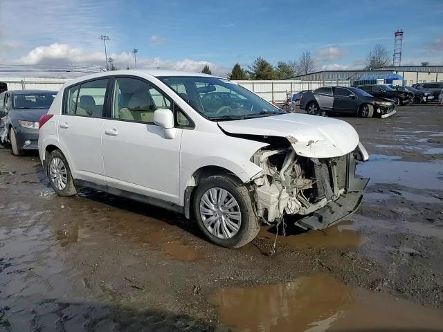 2011 Nissan Versa - Image 11
