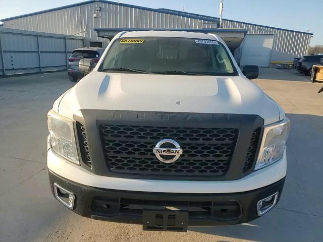 2017 Nissan Titan - Image 10