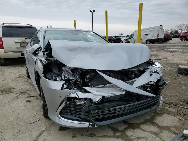 2022 Toyota Camry - Image 10