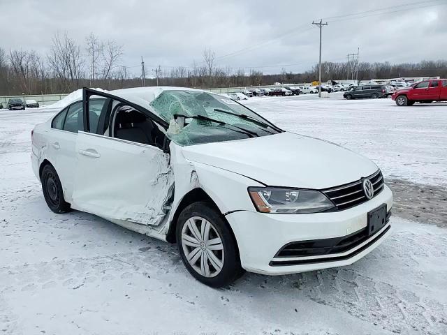2017 Volkswagen Jetta - Image 13