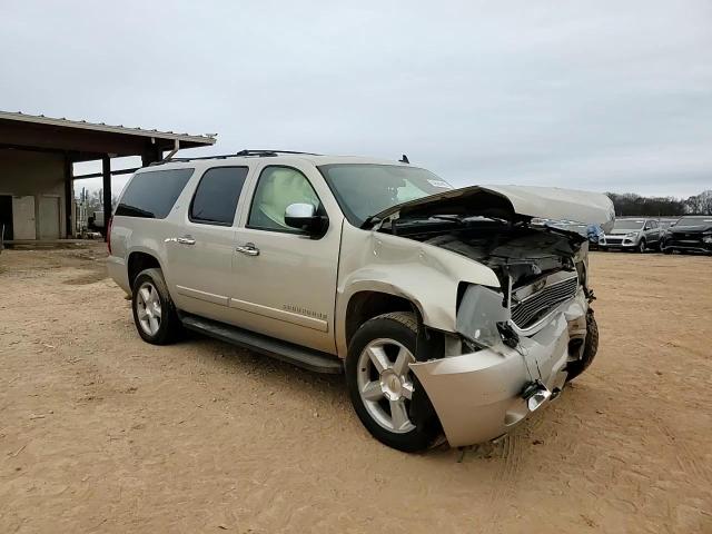 2007 Chevrolet Suburban - Image 11