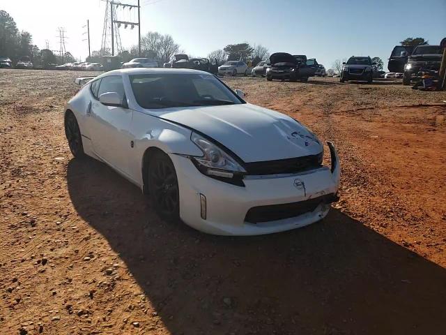 2017 Nissan 370Z - Image 11