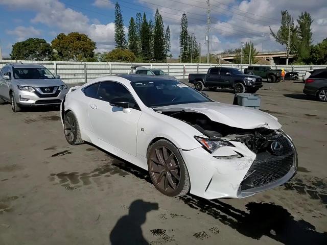 2017 Lexus RC - Image 10