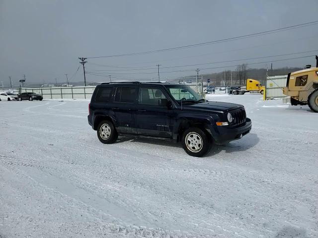 2015 Jeep Liberty (Patriot) - Image 14