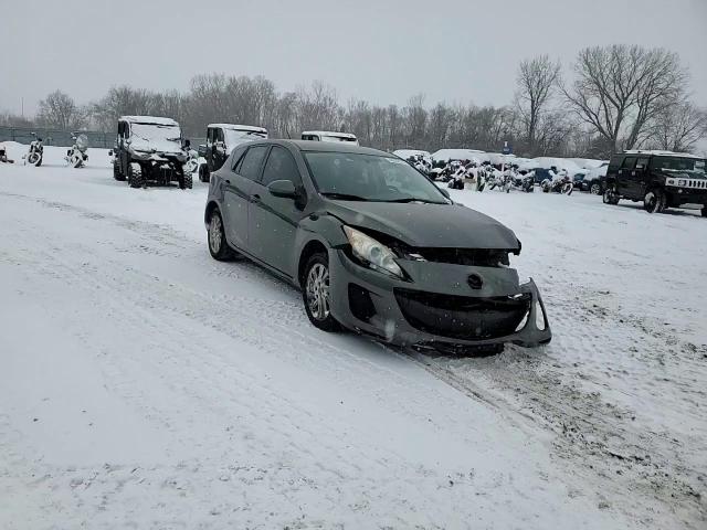 2013 Mazda 3 - Image 12