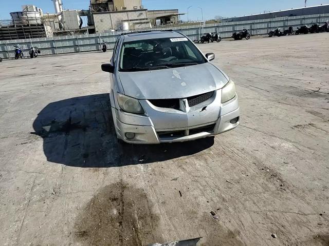 2004 Pontiac Vibe - Image 11