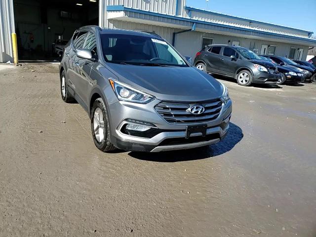 2018 Hyundai Santa Fe - Image 15