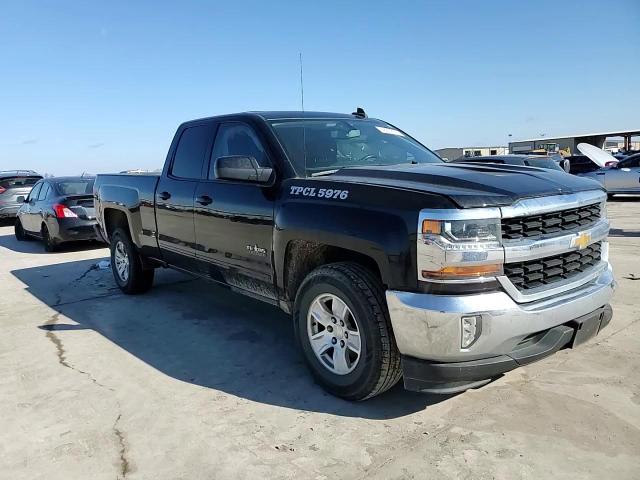 2018 Chevrolet Silverado - Image 11