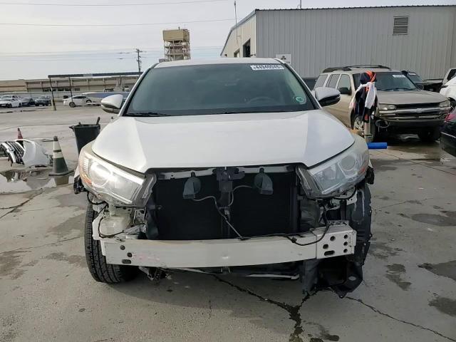 2016 Toyota Highlander - Image 15