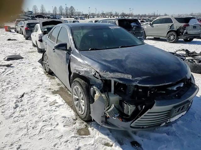 2015 Toyota Camry - Image 10