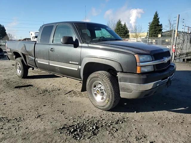 2003 Chevrolet Silverado - Image 11