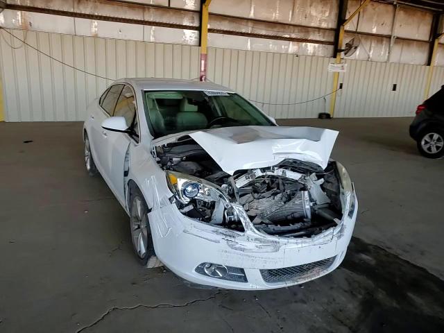 2015 Buick Verano - Image 10