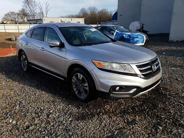 2013 Honda Crosstour - Image 15