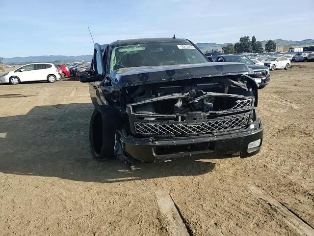 2007 Chevrolet Silverado - Image 11